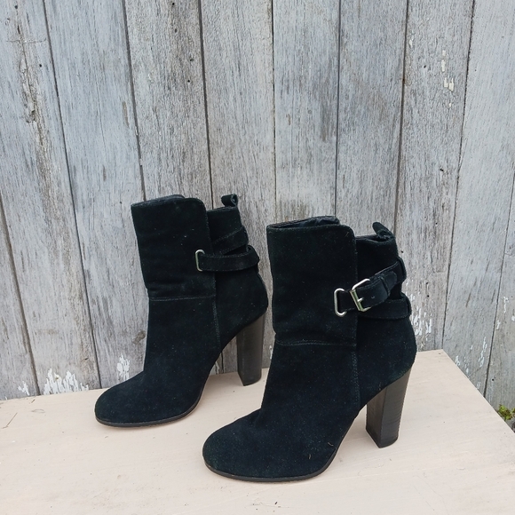 DolceVita Marenn Ankle Boots Buckle Detail Side Zip Suede Black Womens Sz 8.5 - Picture 2 of 8